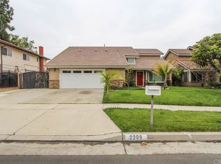 2209 Huckleberry Rd, Santa Ana, CA 92706
