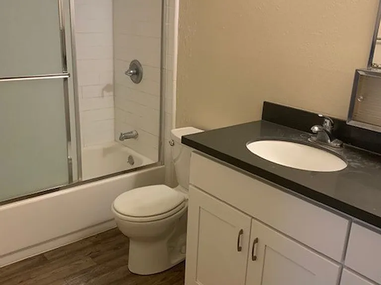 180 Searidge Ct — Photo 6