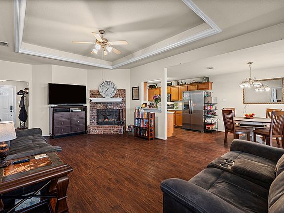 4th image of 717 Rambling Ct