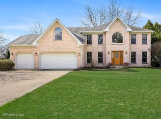 230 Plumtree Ln, West Chicago, IL 60185