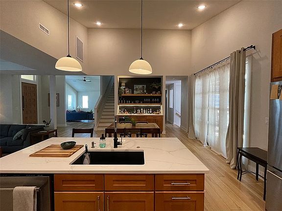 4th image of 2236 N Marks Mill Ln