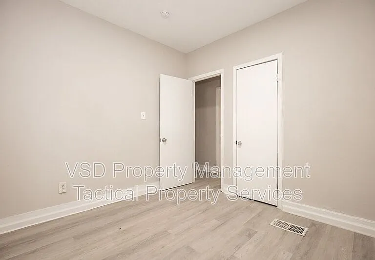 9911 Olivet Ave #3 — Photo 22