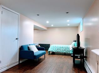 34 Grew Hill Rd #B, Roslindale, MA 02131