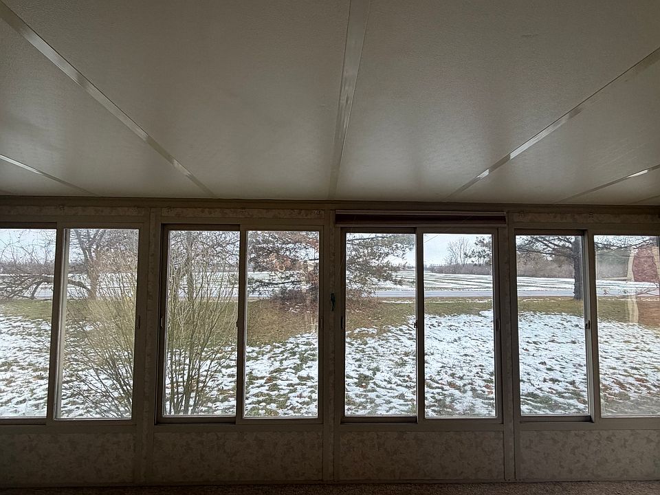 2nd image of 8773 Davey Dr #704
