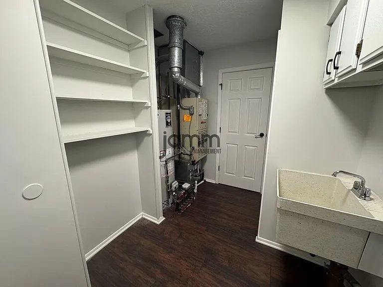 5250 Mills Creek Ln — Photo 28
