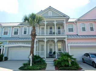 922 Hemingway Cir, Tampa, FL 33602