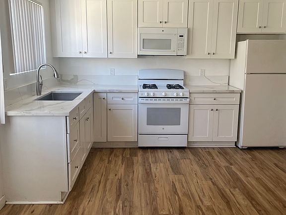 3rd image of 4229 Highland Ave APT 1