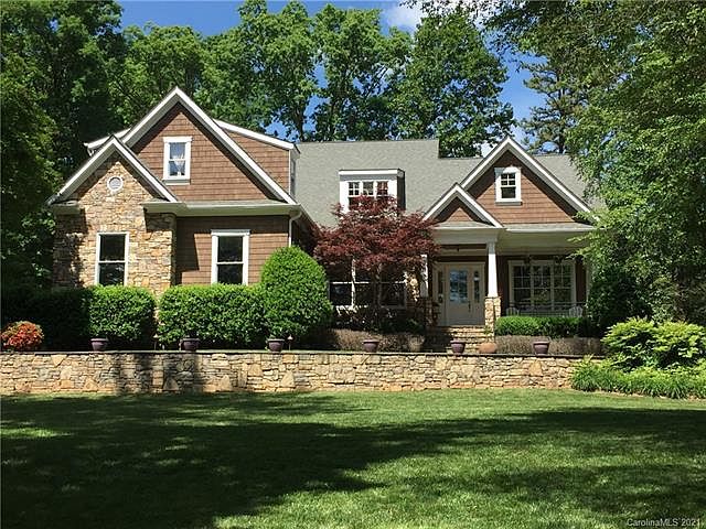 1st image of 135 Ballston Dr