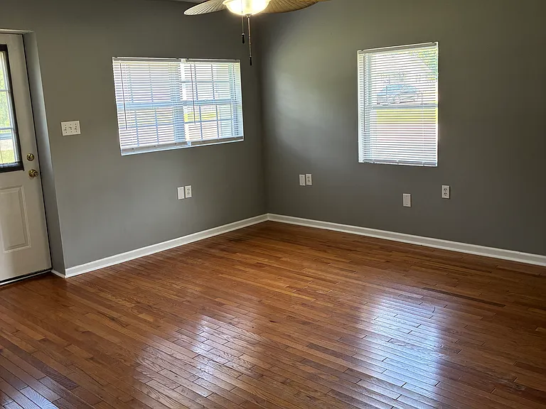 3712 Saint Francis Ave — Photo 8