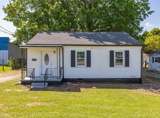 1715 Maple Ave, Burlington, NC 27215