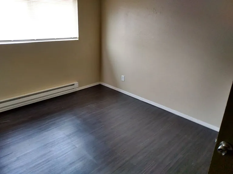 321 N 5th St #26 — Photo 5