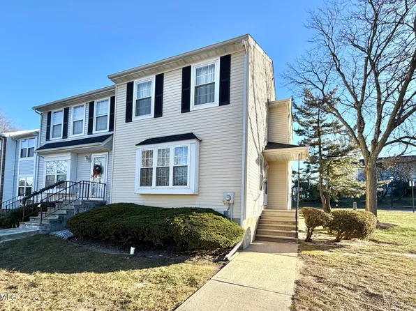 1 Gwizdak Court, Sayreville, NJ 08879