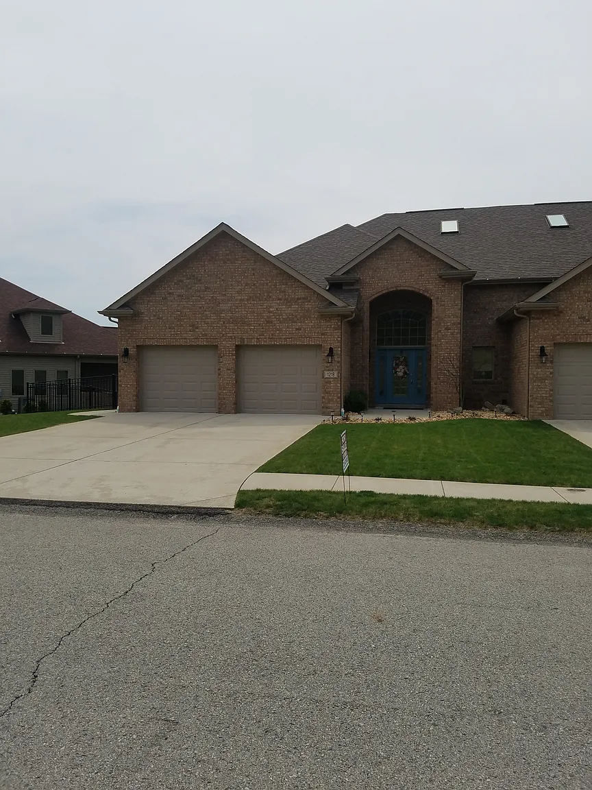 1218 Bedford Rd photo 1