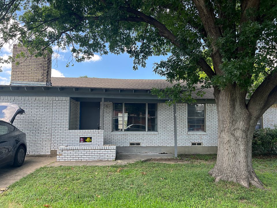 1st image of 2719 Costa Mesa Dr