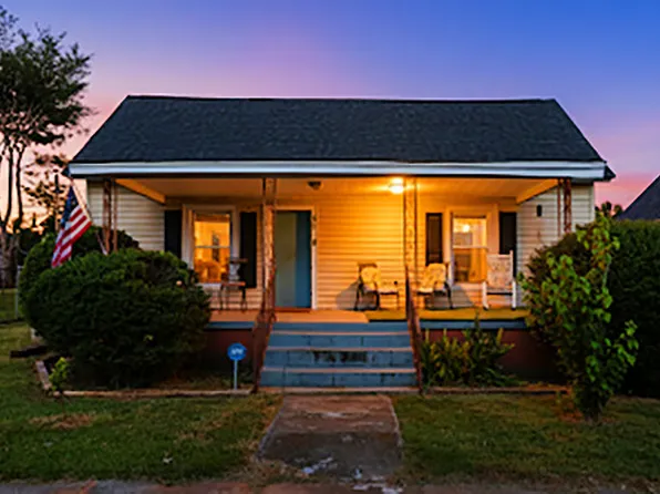 81 Wallace St, Greenville, SC 29605