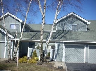 271 Dockside Ct, Moriches, NY 11955