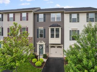 114 Arbor Trail Dr, Mc Kees Rocks, PA 15136