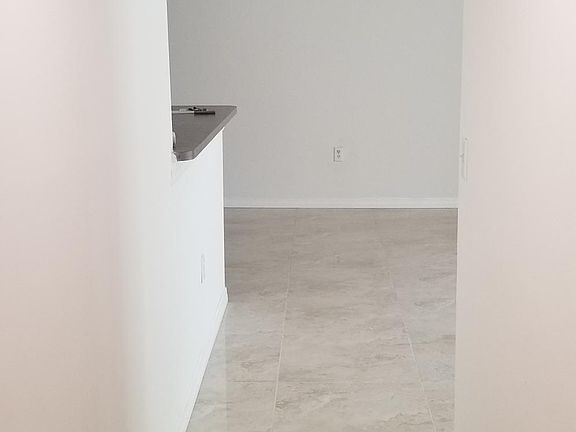5th image of 2451 Centergate Dr APT 302