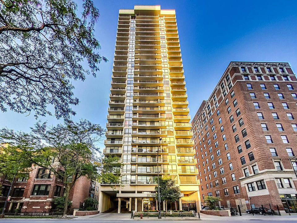 1st image of 3150 N Sheridan Rd APT 2A