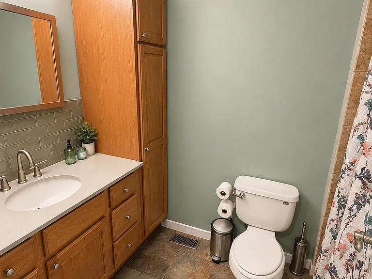 571 Freeport St #2 — Photo 7