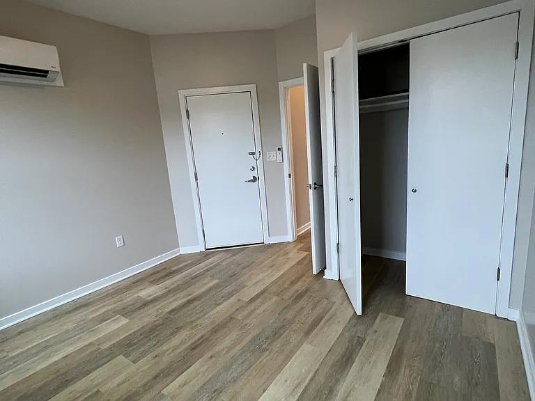 304 Ege Ave #2 — Photo 7