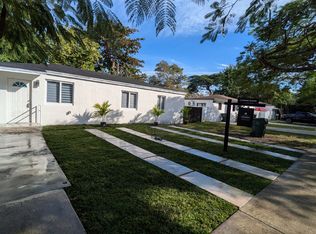 6421 SW 58th Pl, South Miami, FL 33143