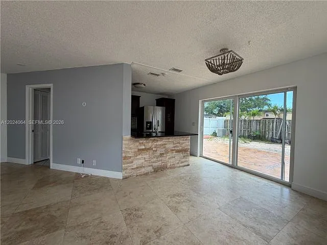 17221 SW 142nd Ct — Photo 2