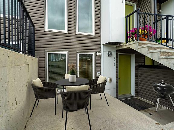 4th image of 338 Seton Cir SE #408