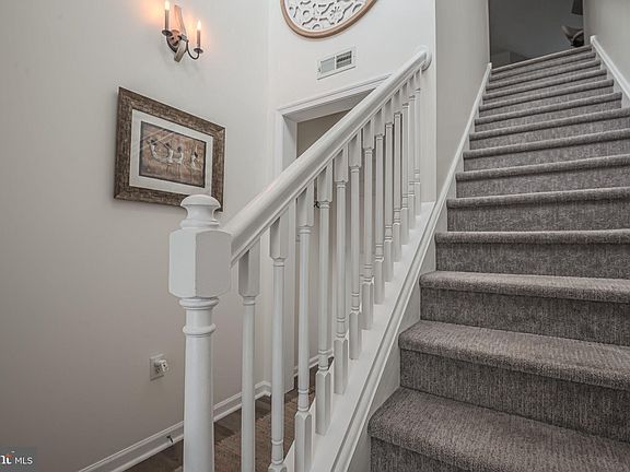 4th image of 1300 Stoney Brook Cir Unit 1303