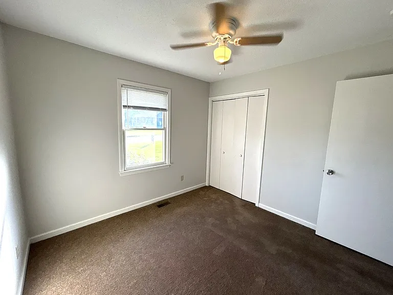 5722 Whisperwood Dr — Photo 8