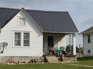 214 W 21st St, Higginsville, MO 64037