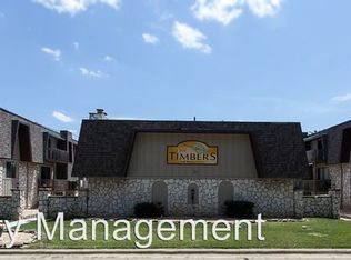 302 S Krudwig Ave APT 2, Lebanon, MO 65536