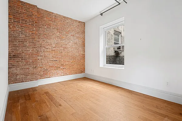 Rented by Compass | media 41