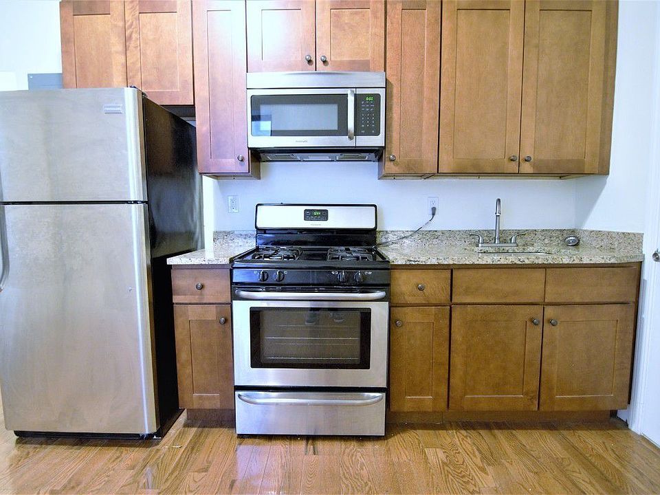 1st image of 4816 46th St #B3