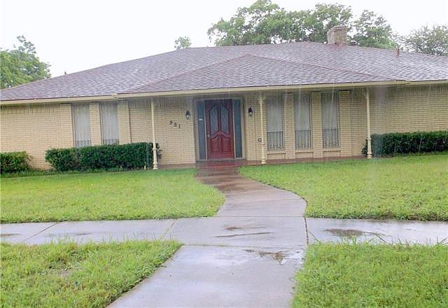 1st image of 931 Briarcove Pl