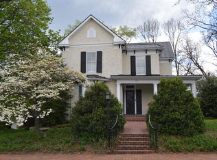 306 Sherwood Ave, Staunton, VA 24401