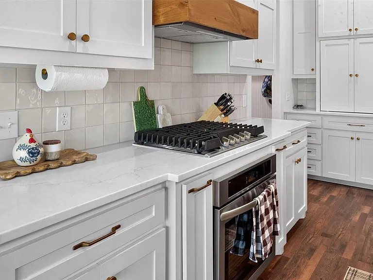 2604 Candlestick Dr — Photo 8