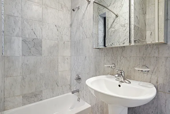 Rented by Oxford Property Group | media 2