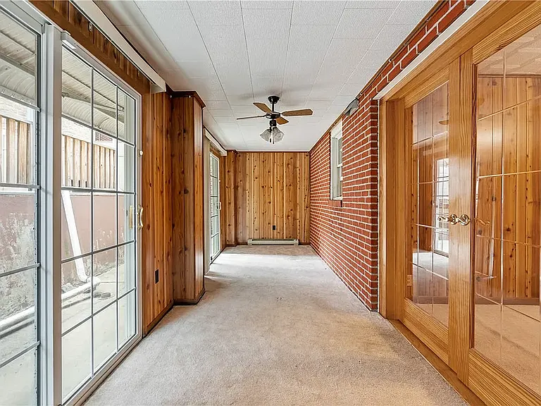 417 Jackson Ave — Photo 3