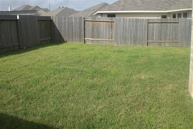 3230 Raintree Village Dr — Photo 6