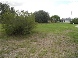 5th image of 6331 Castlewood Cir
