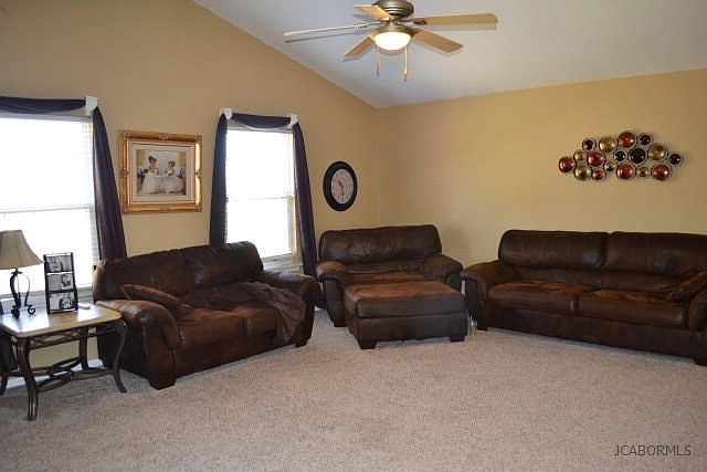 1st image of 2713 Briarwood Dr