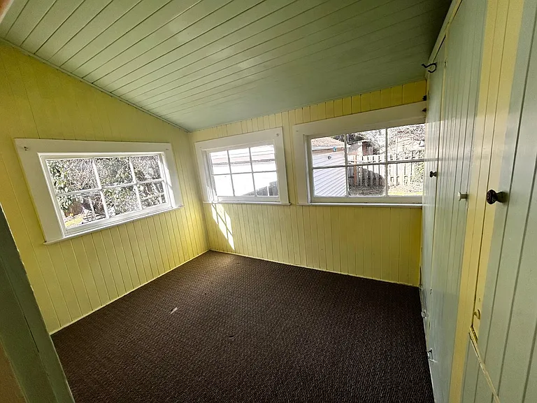 4053 SE Boise St — Photo 13