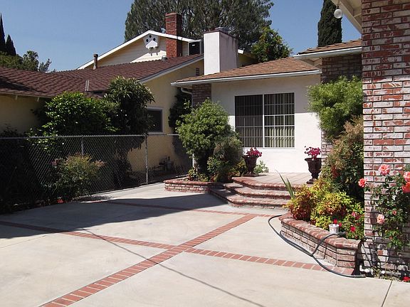 Front Yard 6