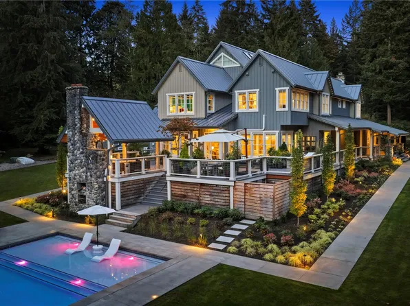 20313 217th Avenue NE, Woodinville, WA 98077