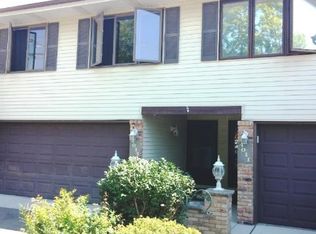 4013 Silver Lake Rd, Saint Anthony, MN 55421