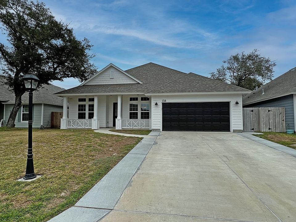 1st image of 138 Norwood Oaks Dr