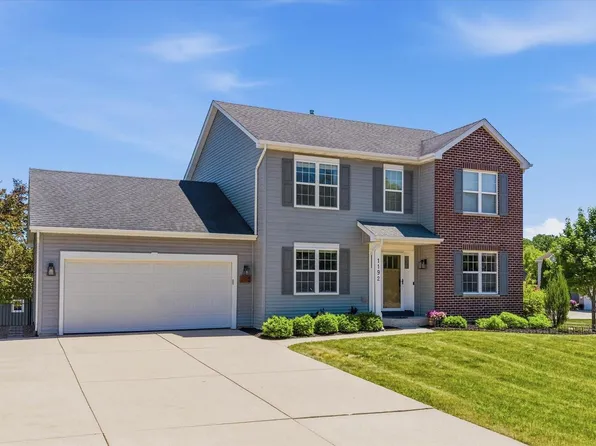 1192 Iris LANE, Grafton, WI 53024