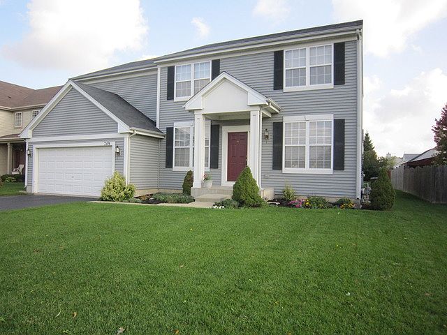 1st image of 749 Cameron Dr