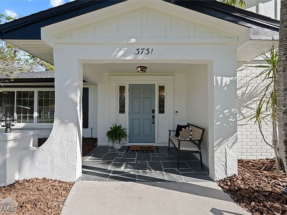 4th image of 3731 Blue Heron Dr